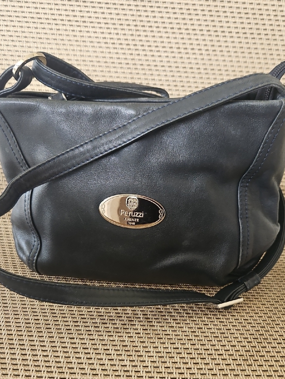 PERUZZI HANDBAG, VINTAGE HANDBAG, ITALIAN LEATHER PERUZZI HANDBAG